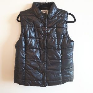 Converse black puffer vest